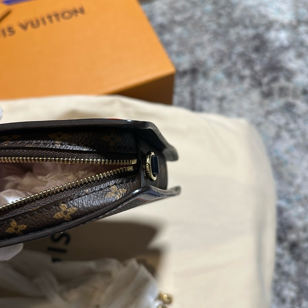 Louis Vuitton Game On Pochette Carte (2020) - Picture 5 of 17